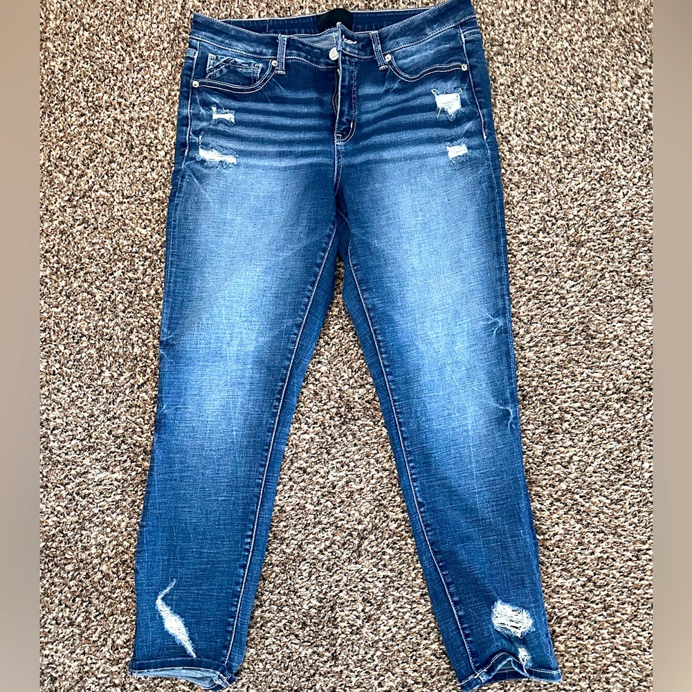 Buckle Black No. 53 jeans. Like new condition, only wore a couple of times.